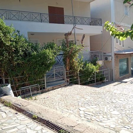 May Apartments ساراندا المظهر الخارجي الصورة