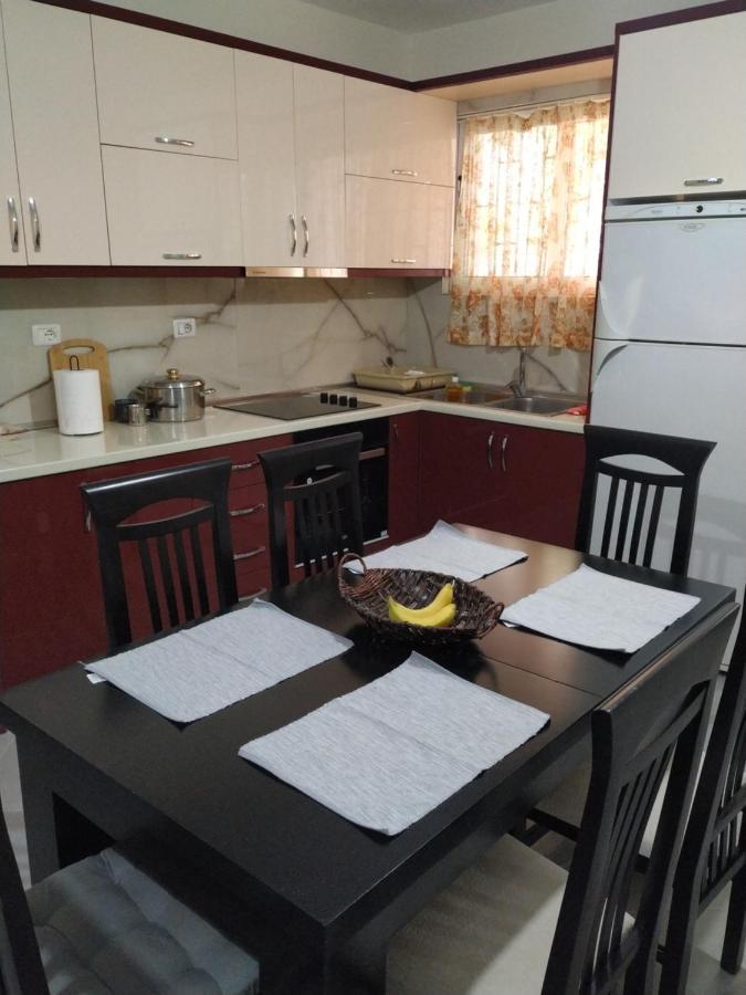 May Apartments ساراندا المظهر الخارجي الصورة